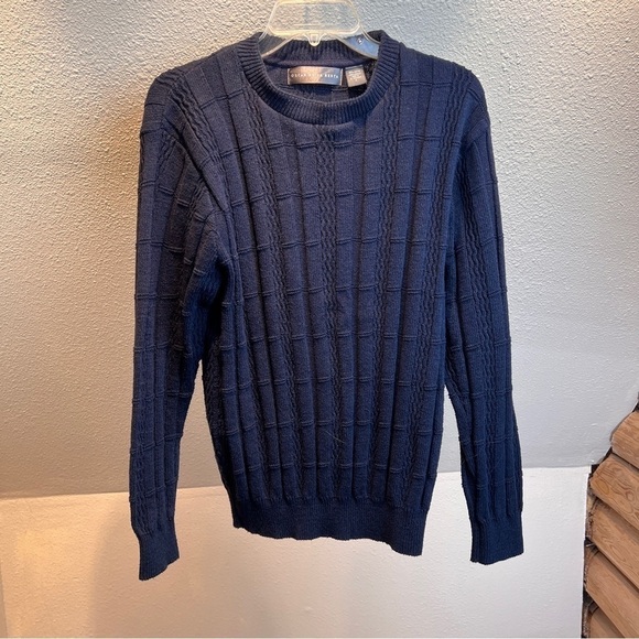 OSCAR DE LA RENTA Cable knit Crew Neck Pullover Sweater. Navy. Size Large - Picture 1 of 4